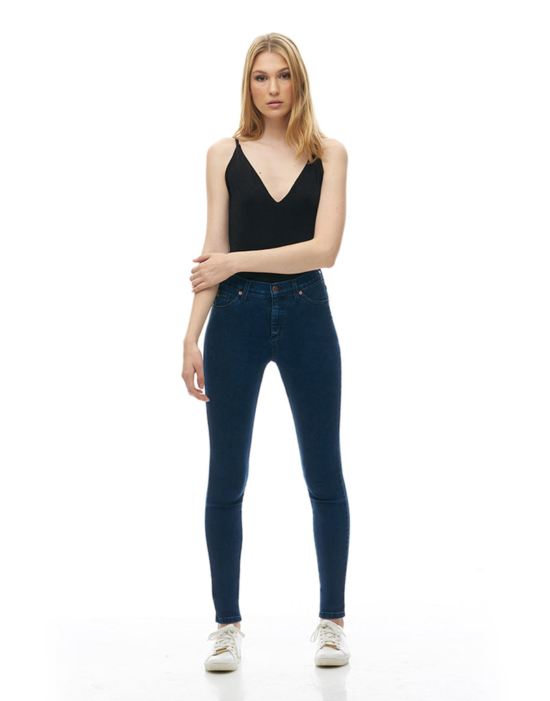 Rekucci Womens Secret Figure Premium Denim Skinny Pull-On Jean in Colors  (8, White) - Bass River Shoes