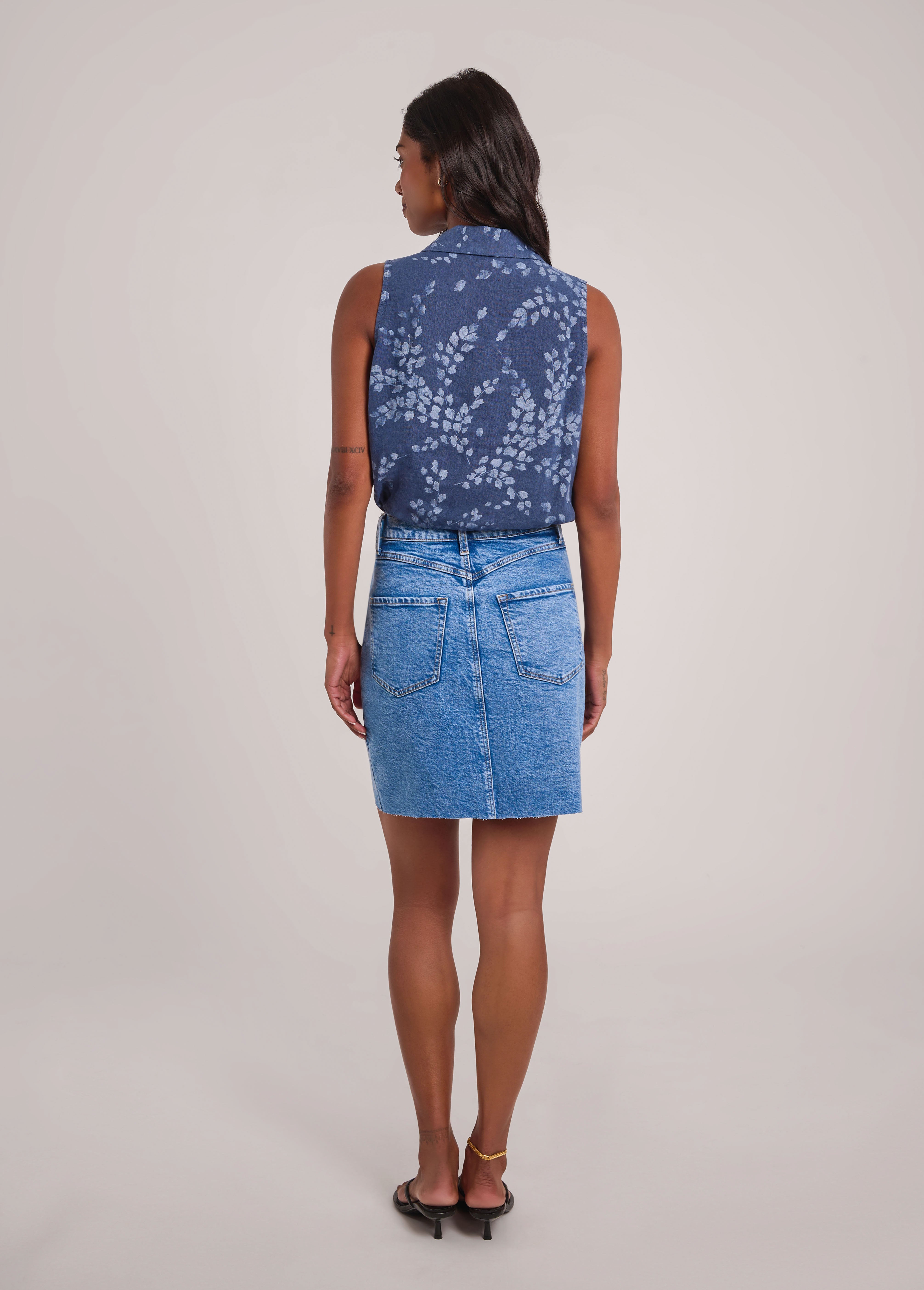 RAIN PRINTED LINEN SLEEVELESS VEST / DENIM