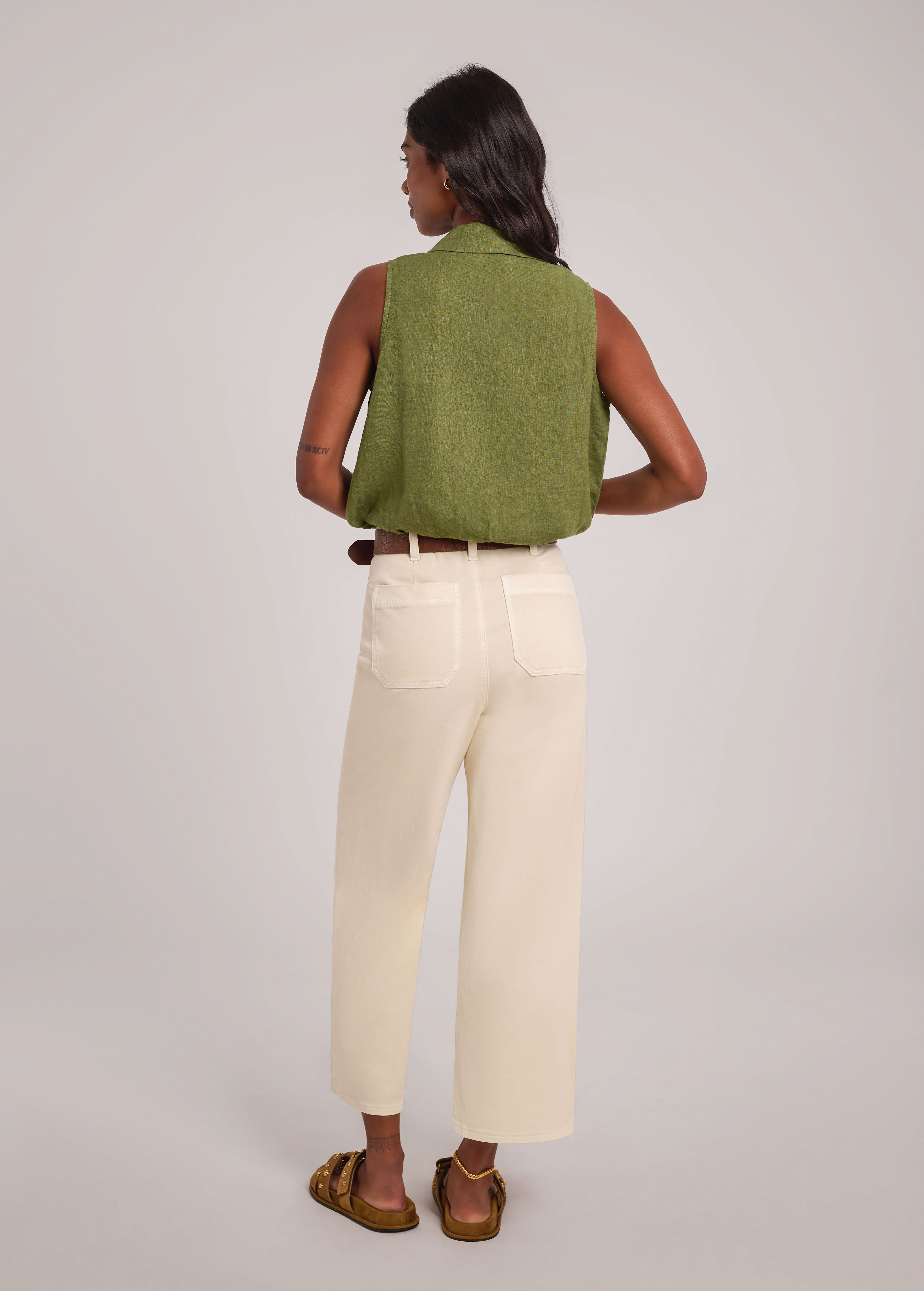 SOL LINEN SLEEVELESS VEST / MOSS