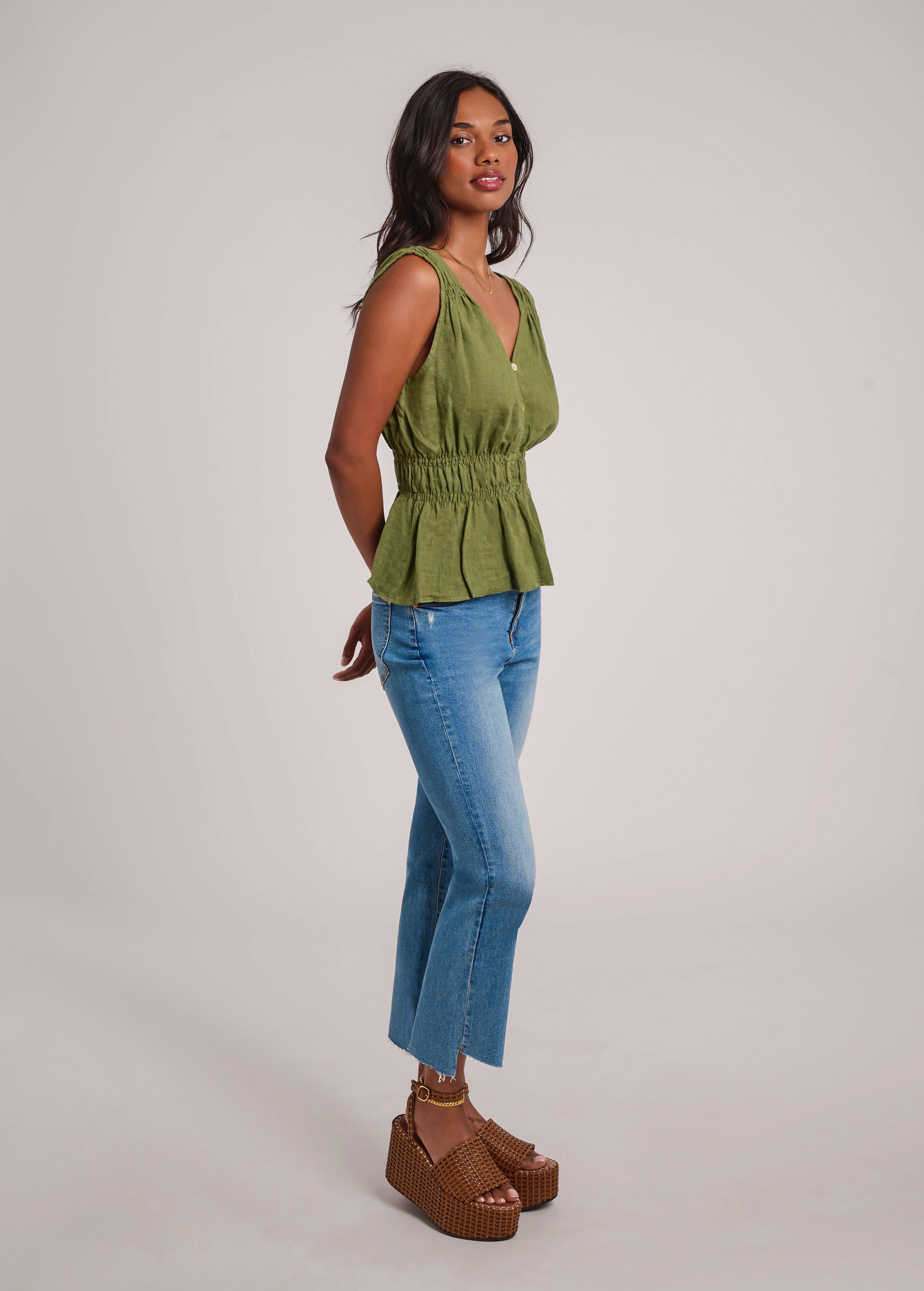 ELOISE V-NECK LINEN TANK TOP / MOSS