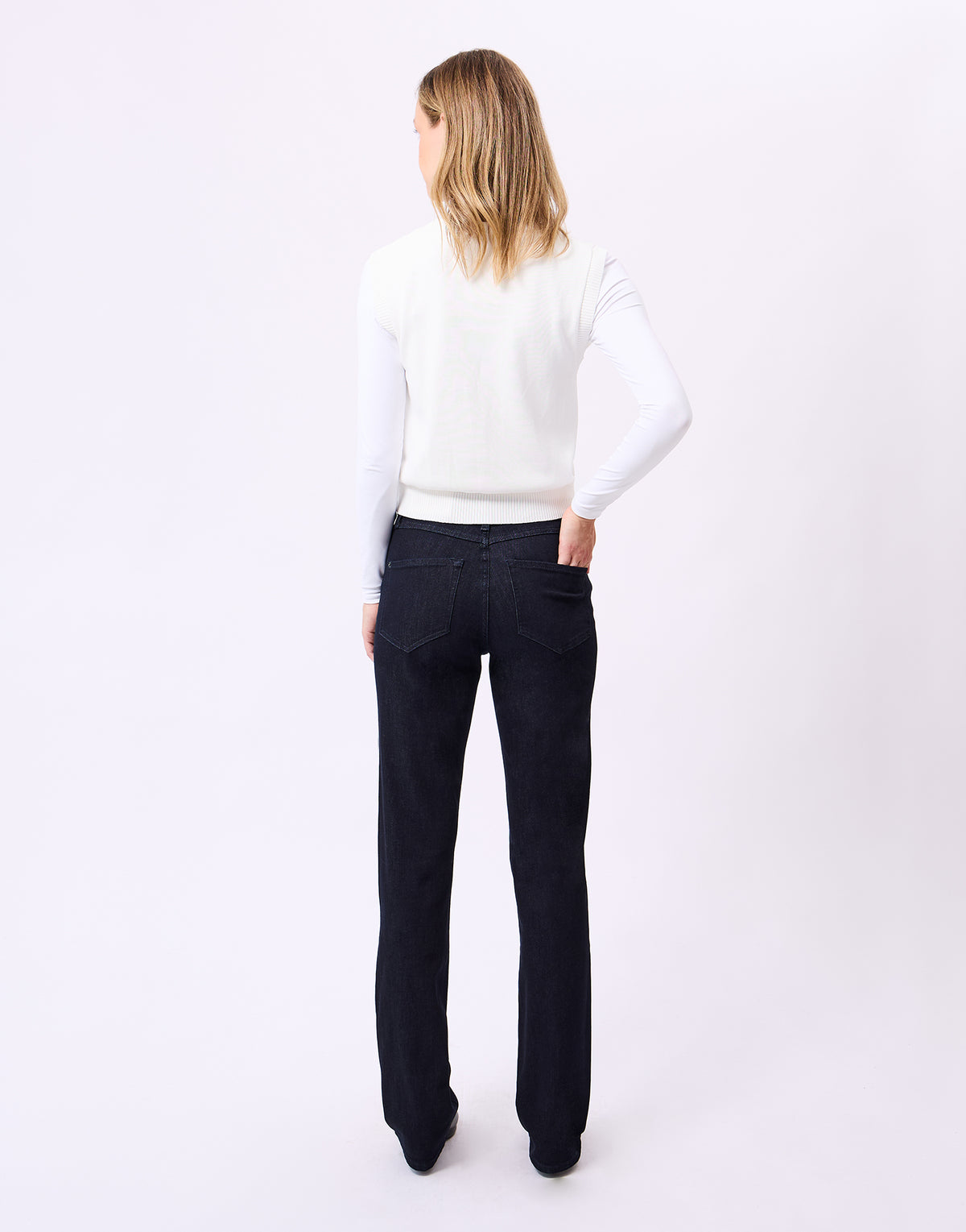 CHLOE CLASSIC RISE STRAIGHT JEANS / PRAGUE