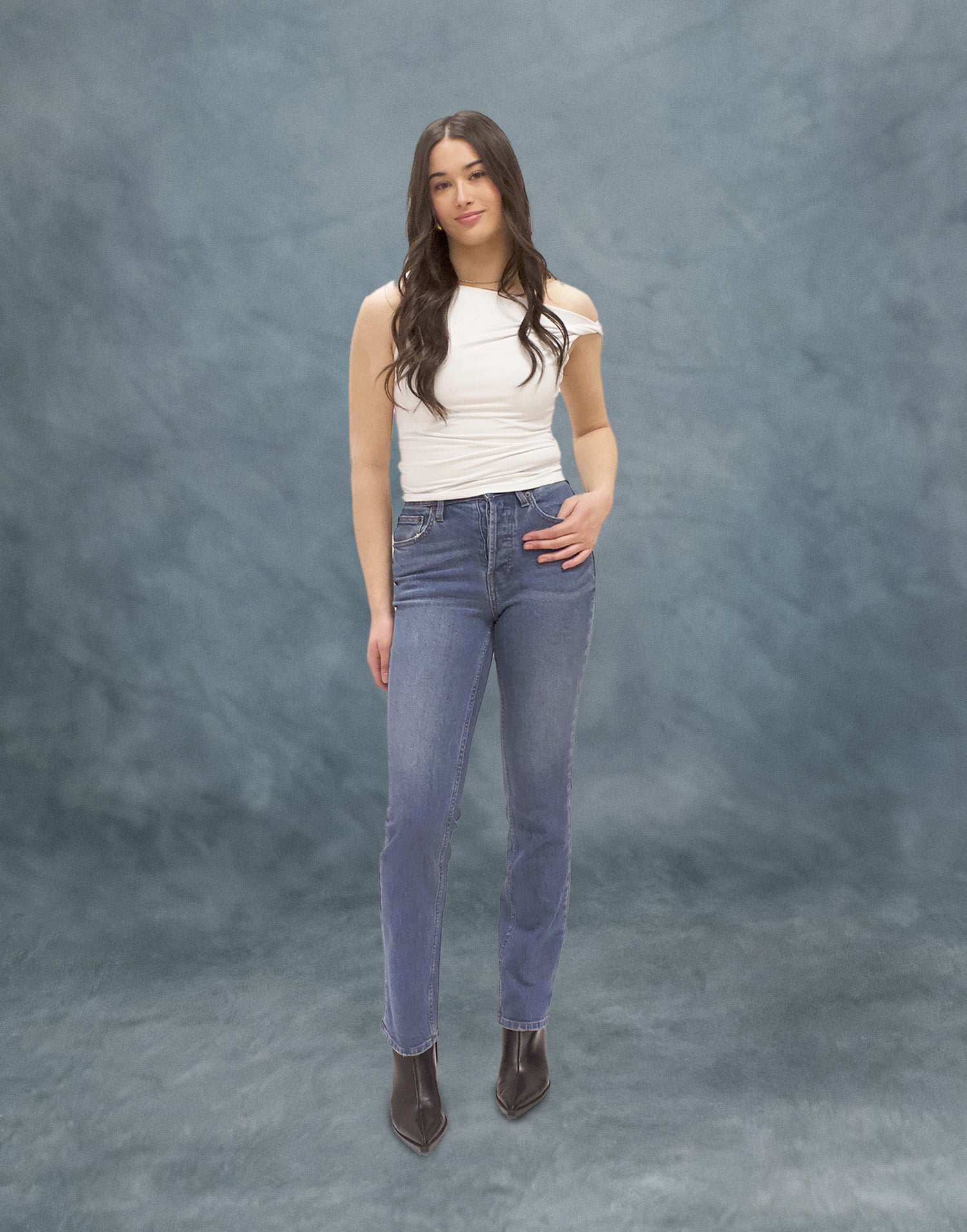 CHLOE STRAIGHT JEANS / ALI