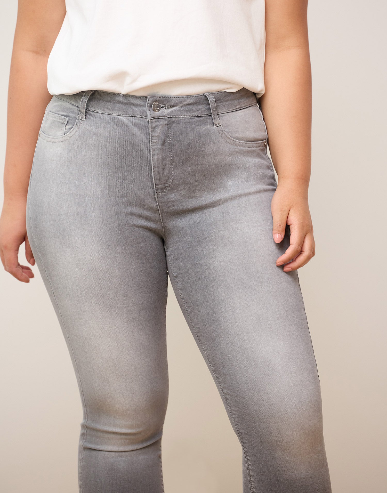 RACHEL SKINNY JEANS / STONE GREY