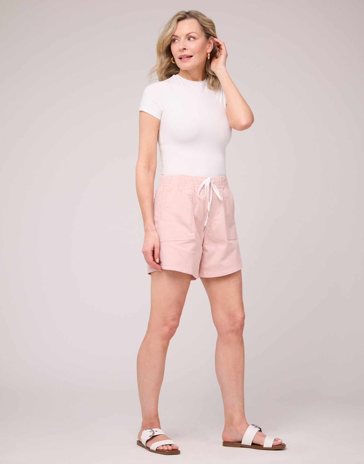 SHORTS / VANILLA ROSE