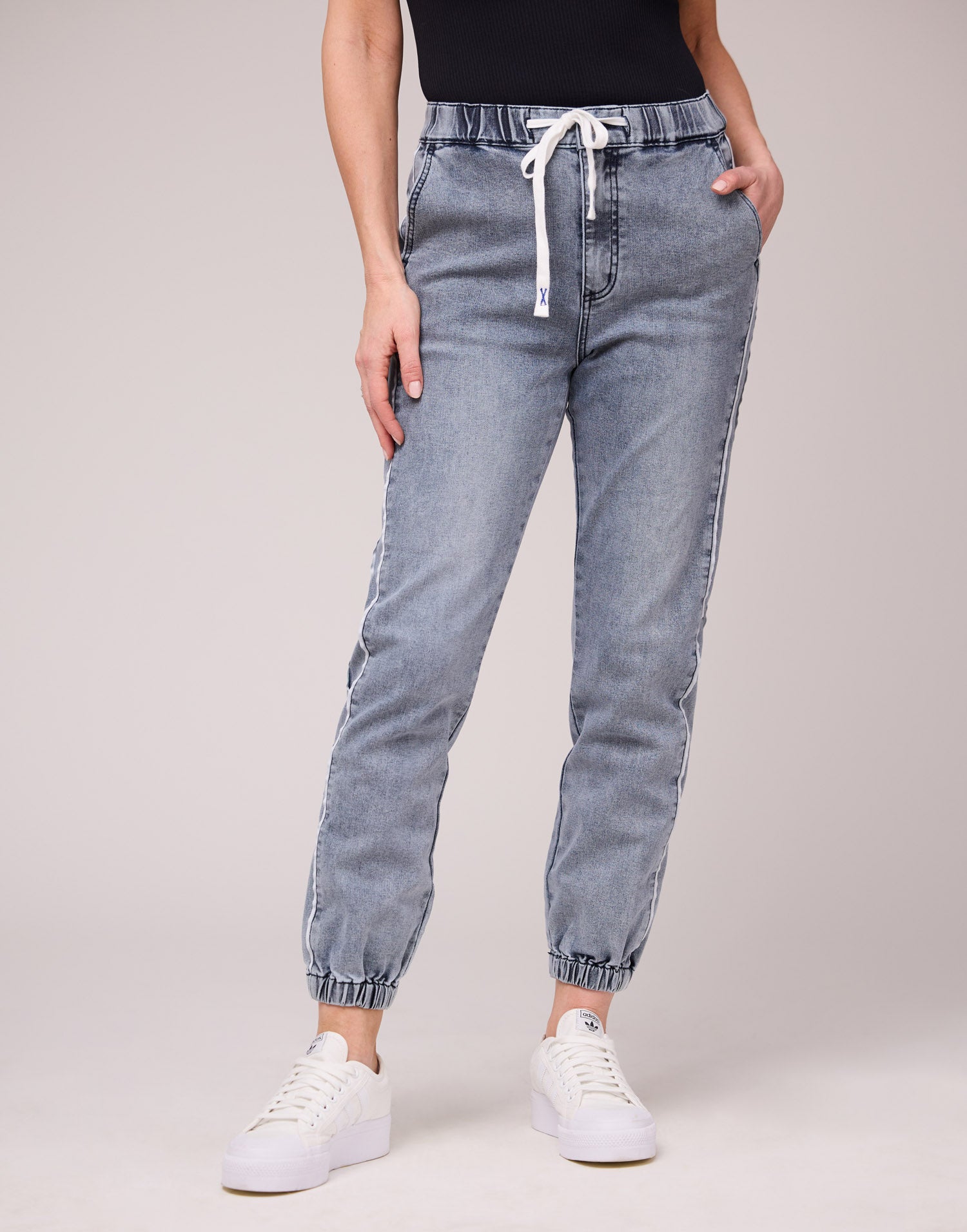 MALIA RELAXED JEANS / OCEAN SIDE