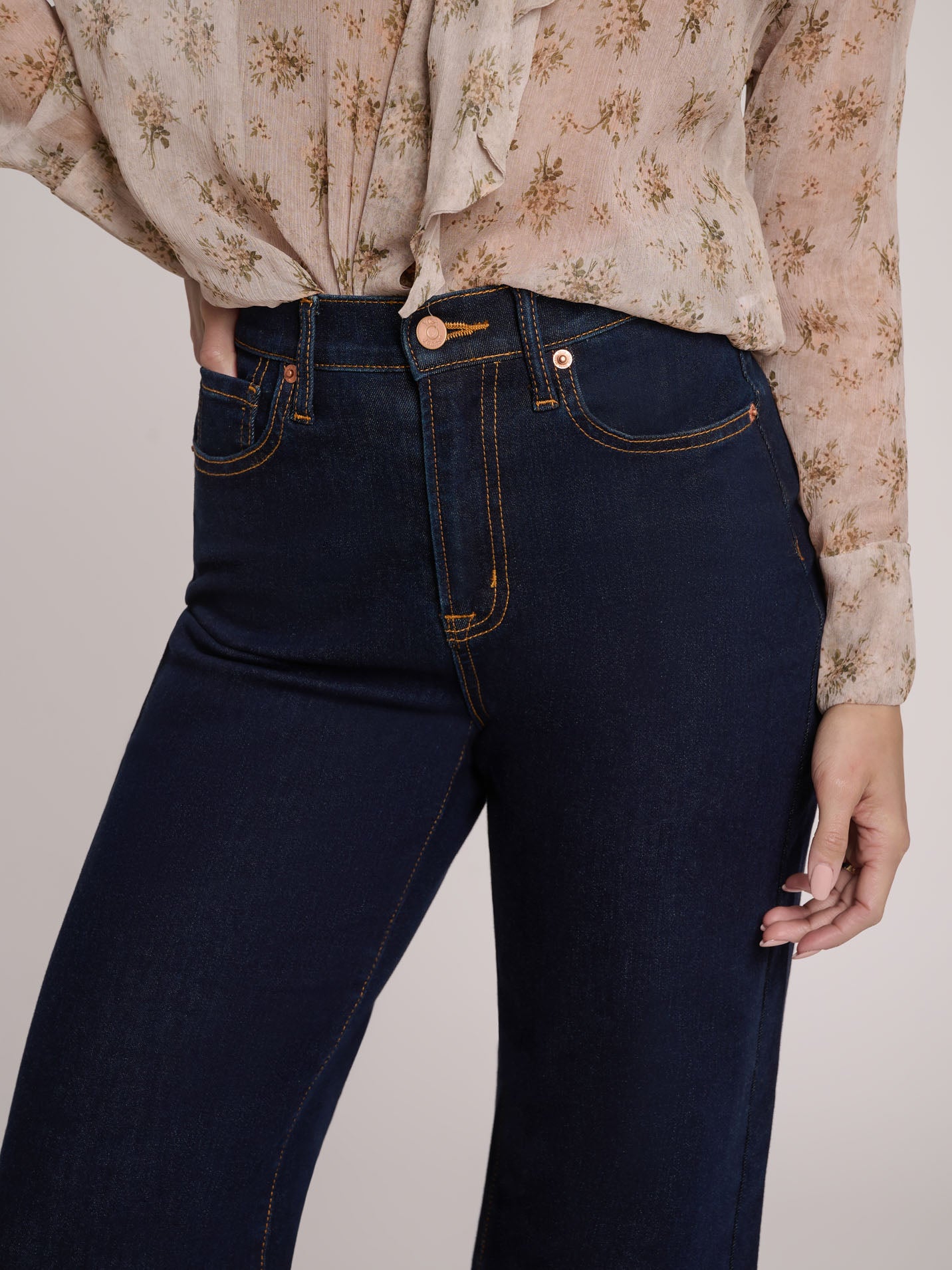 LILY WIDE LEG JEANS / BLUE BUTTERFLY