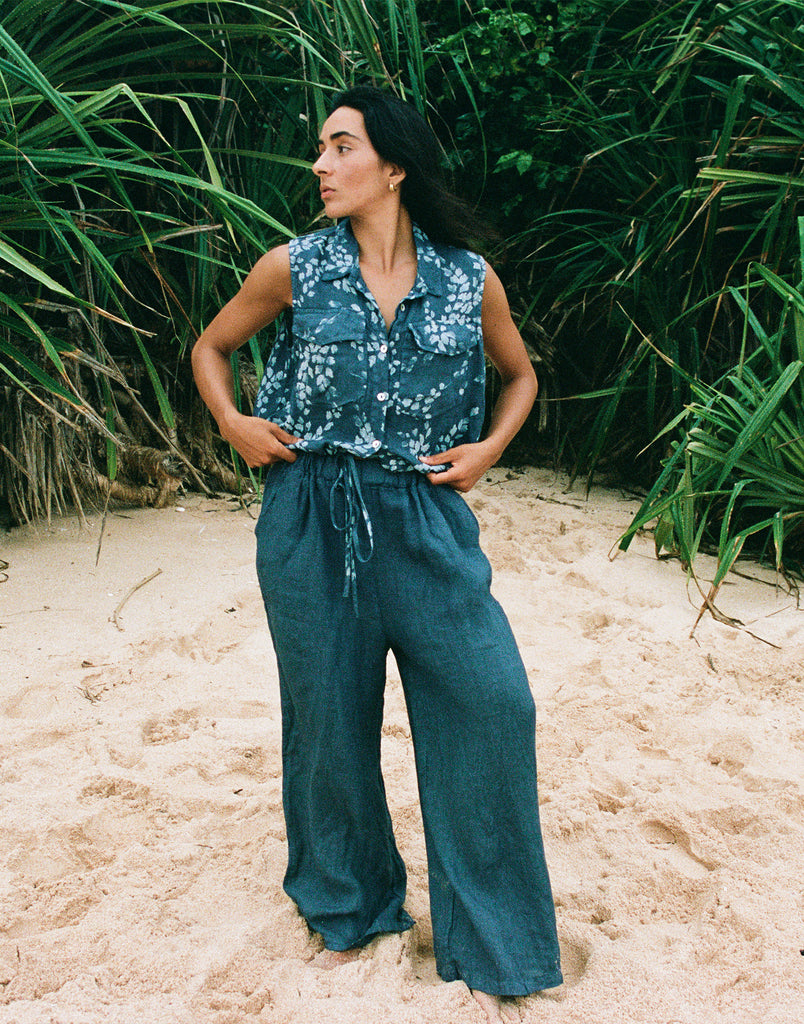 RAIN PRINTED LINEN SLEEVELESS VEST / DENIM