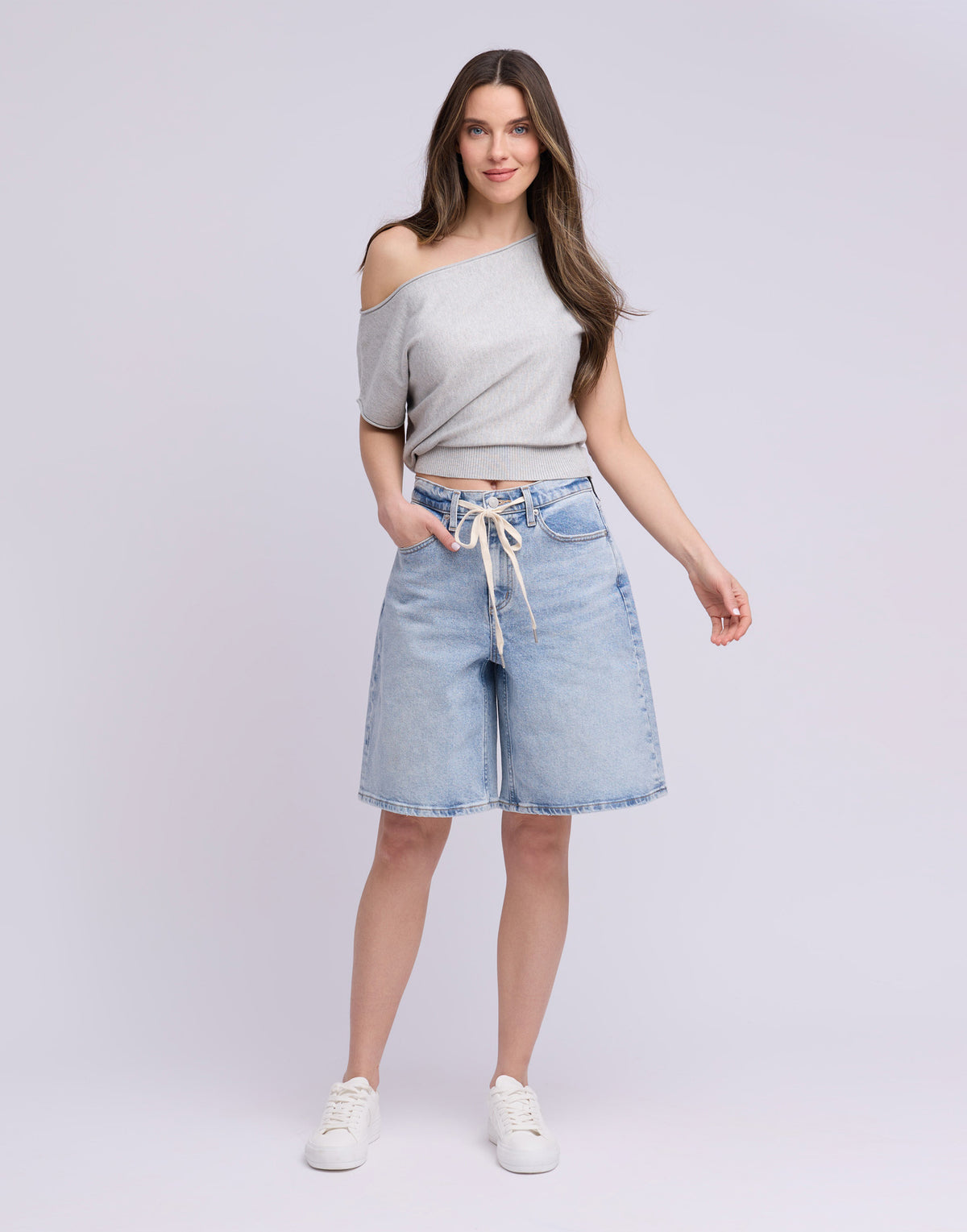 SHORTS / DOLLY
