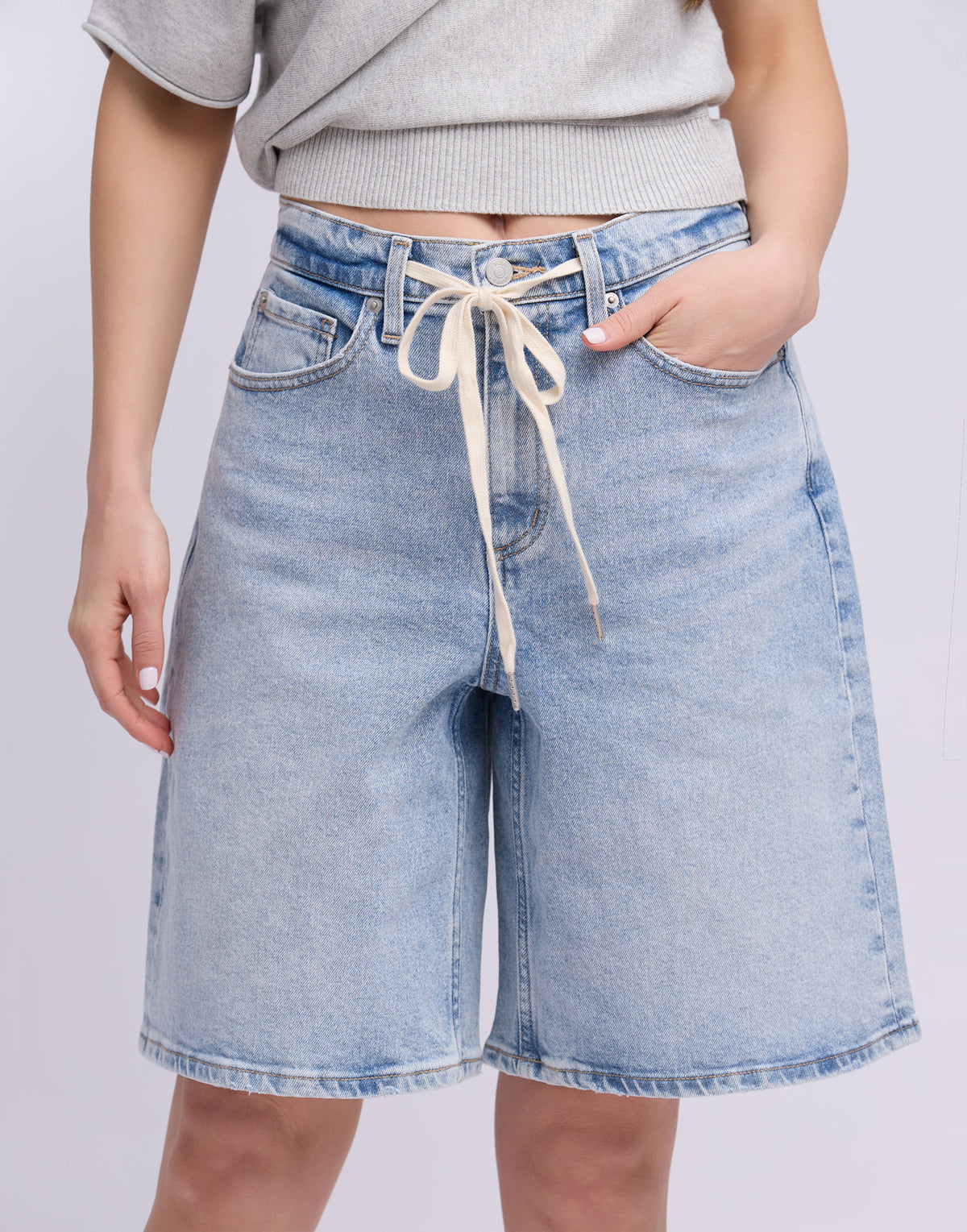 SHORTS / DOLLY