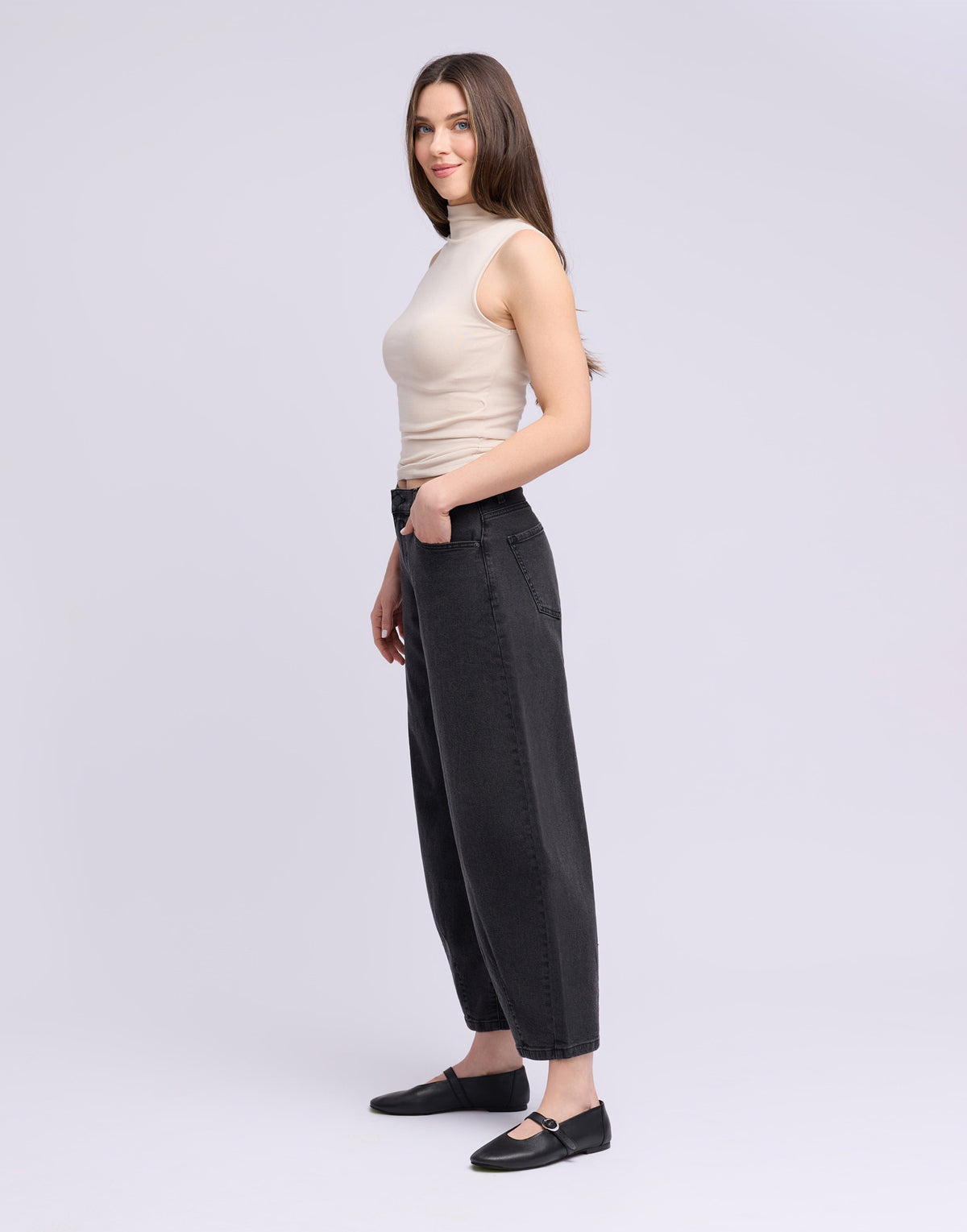 MALIA BARREL JEANS / MEGHAN