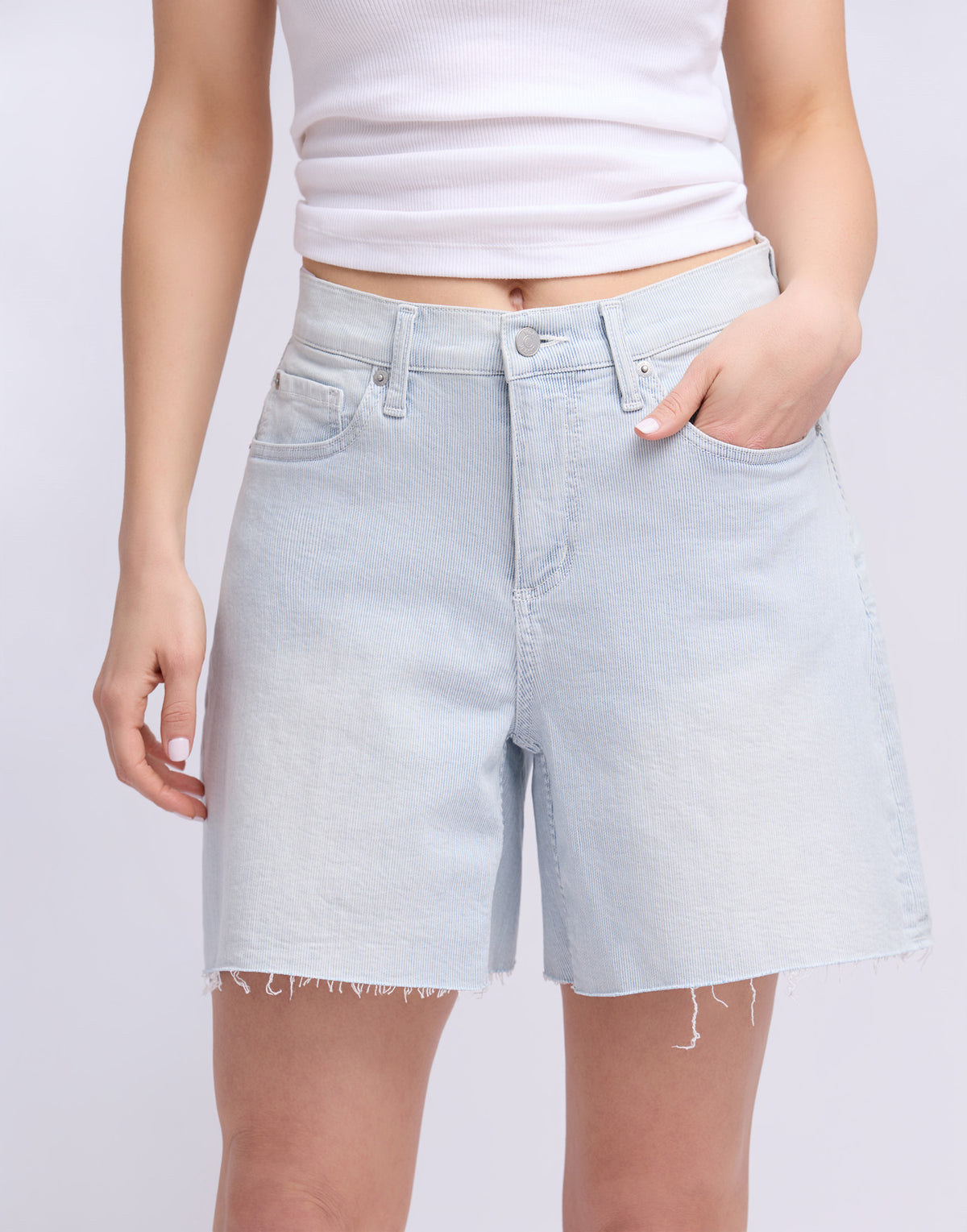 SHORTS / LESLEY