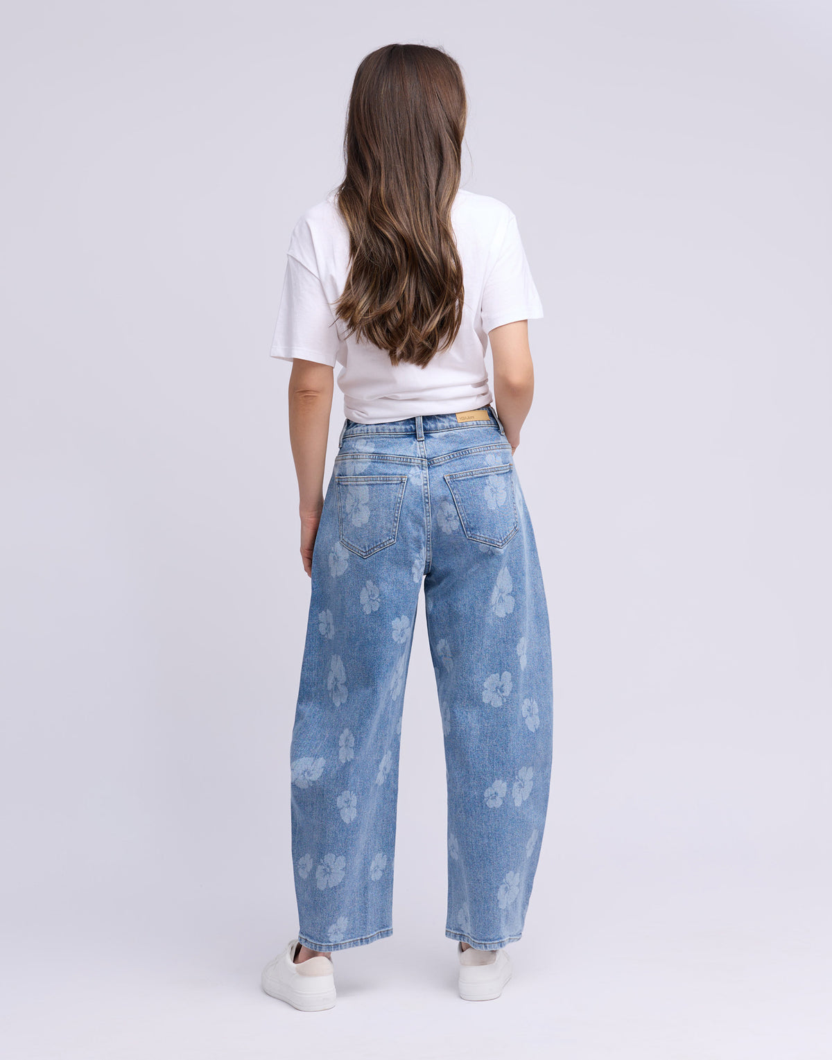 MALIA BARREL JEANS / KARLIE