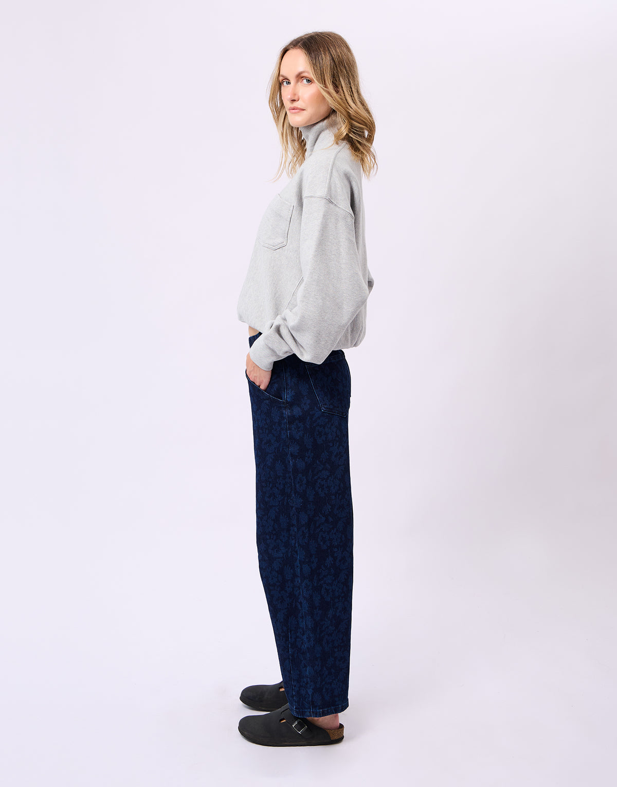 MALIA BARREL JEANS / BLISSFUL