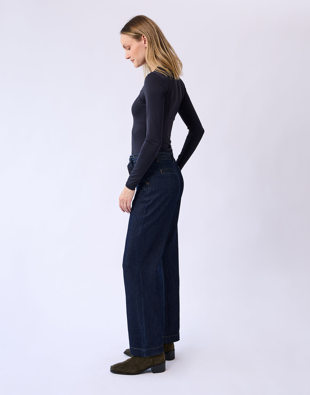 CHLOE STRAIGHT JEANS / MIDNIGHT