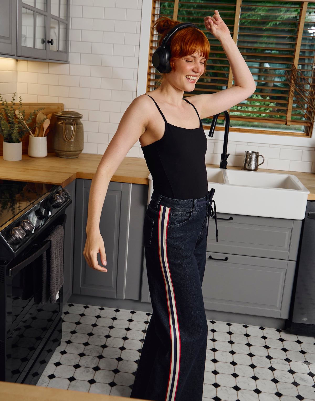 LILY WIDE LEG JEANS / ASPEN