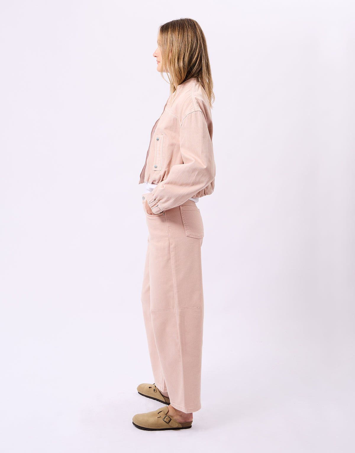 MALIA RELAXED BARREL JEANS / LATTE