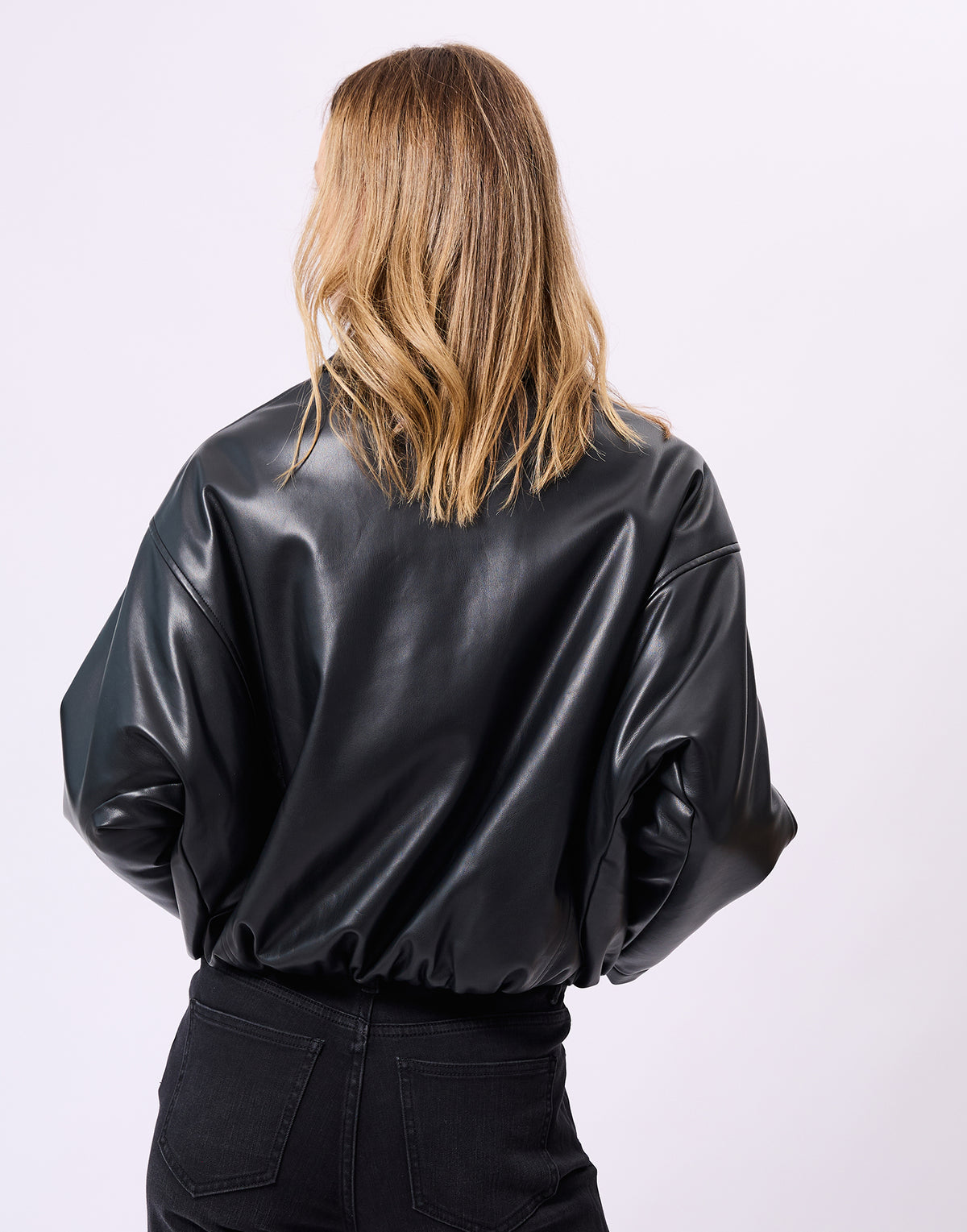 JACKET / HUGGY